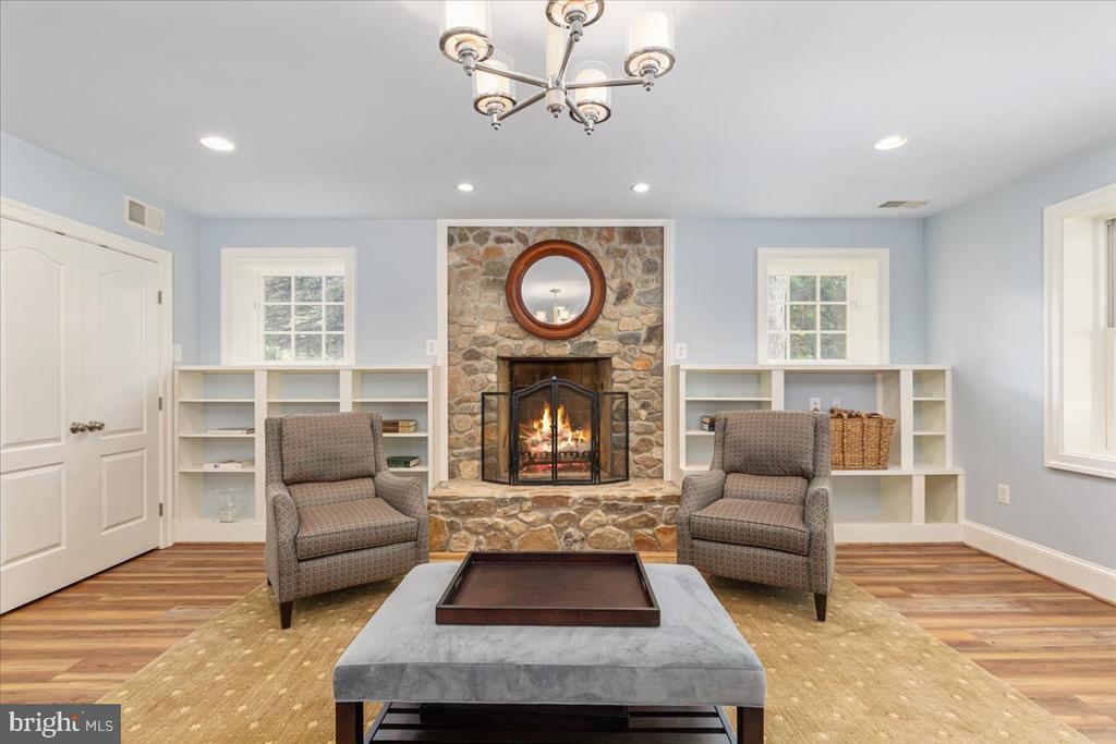 7131 WOODLAND DRIVE
