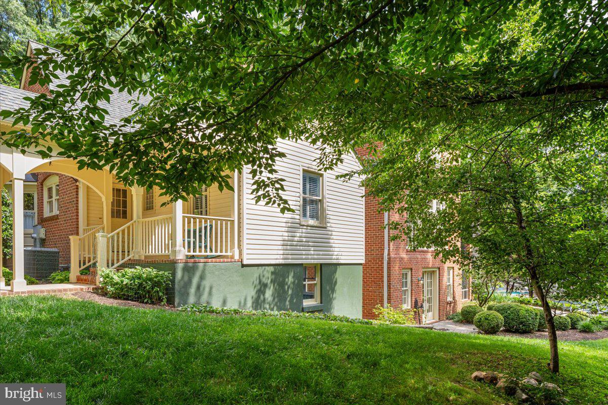 7131 WOODLAND DRIVE