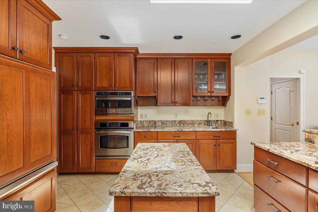 7131 WOODLAND DRIVE