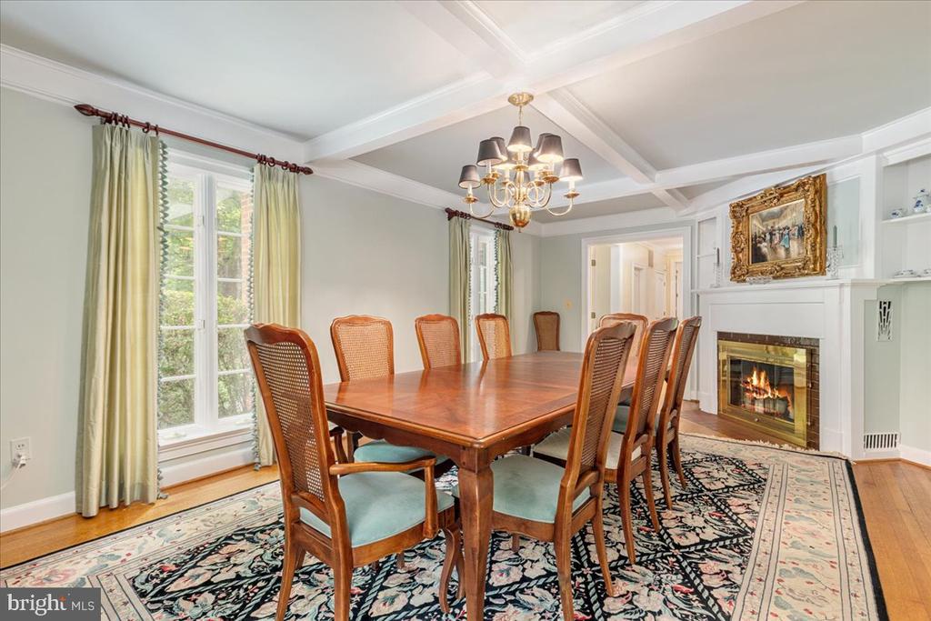 7131 WOODLAND DRIVE