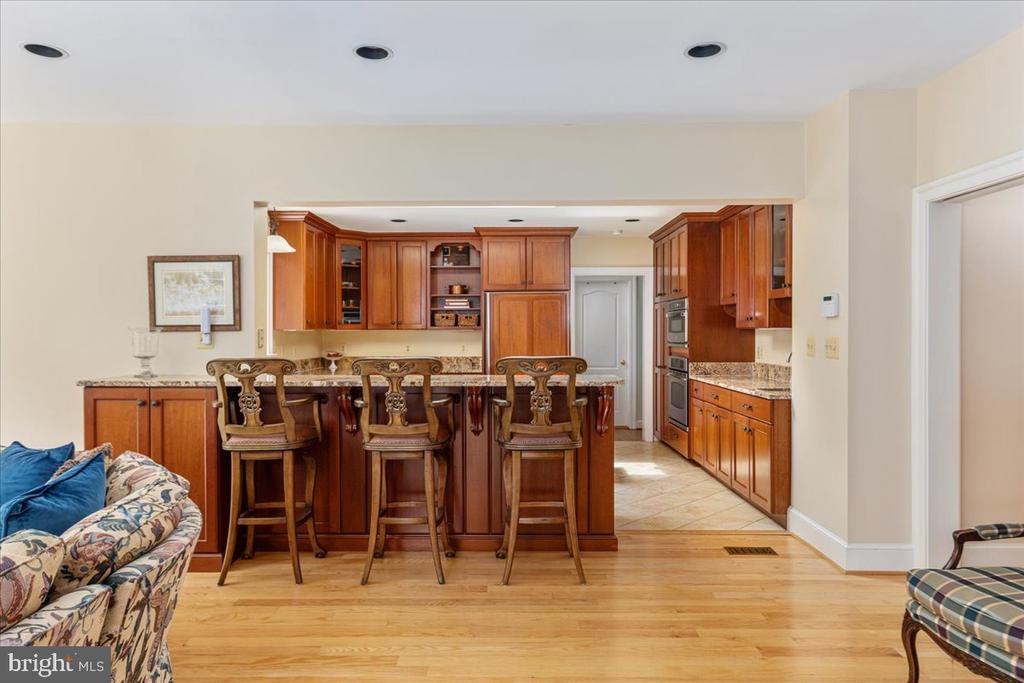 7131 WOODLAND DRIVE