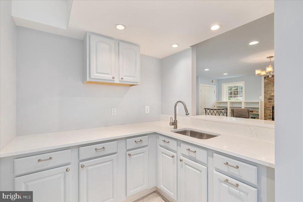 7131 WOODLAND DRIVE