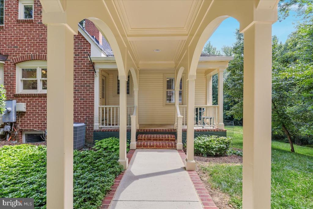 7131 WOODLAND DRIVE