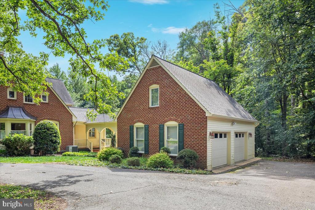 7131 WOODLAND DRIVE