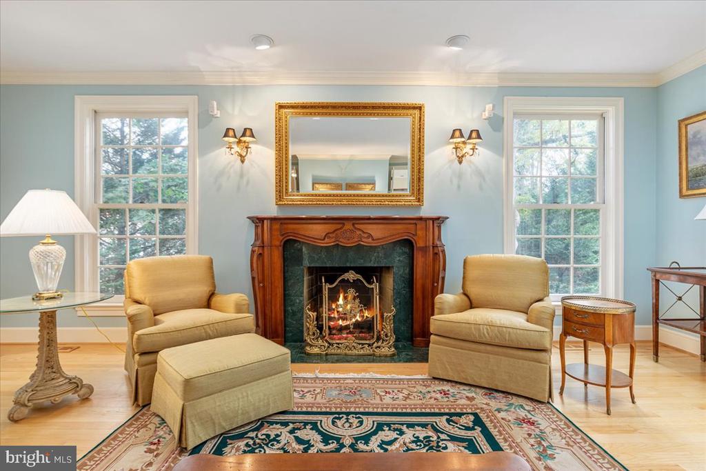 7131 WOODLAND DRIVE