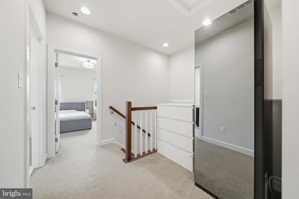 9251 WOOD VIOLET COURT