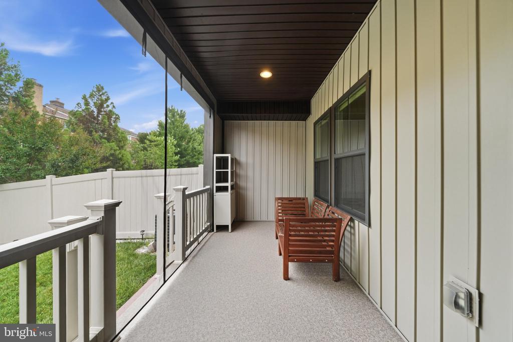 9251 WOOD VIOLET COURT