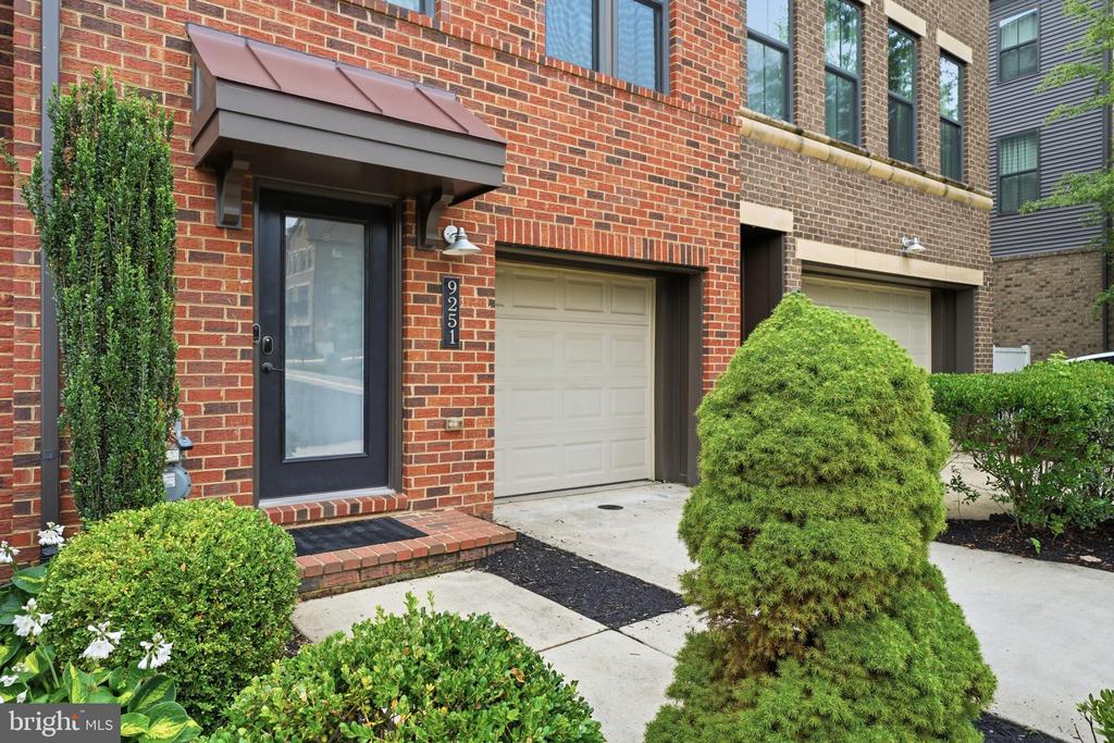 9251 WOOD VIOLET COURT