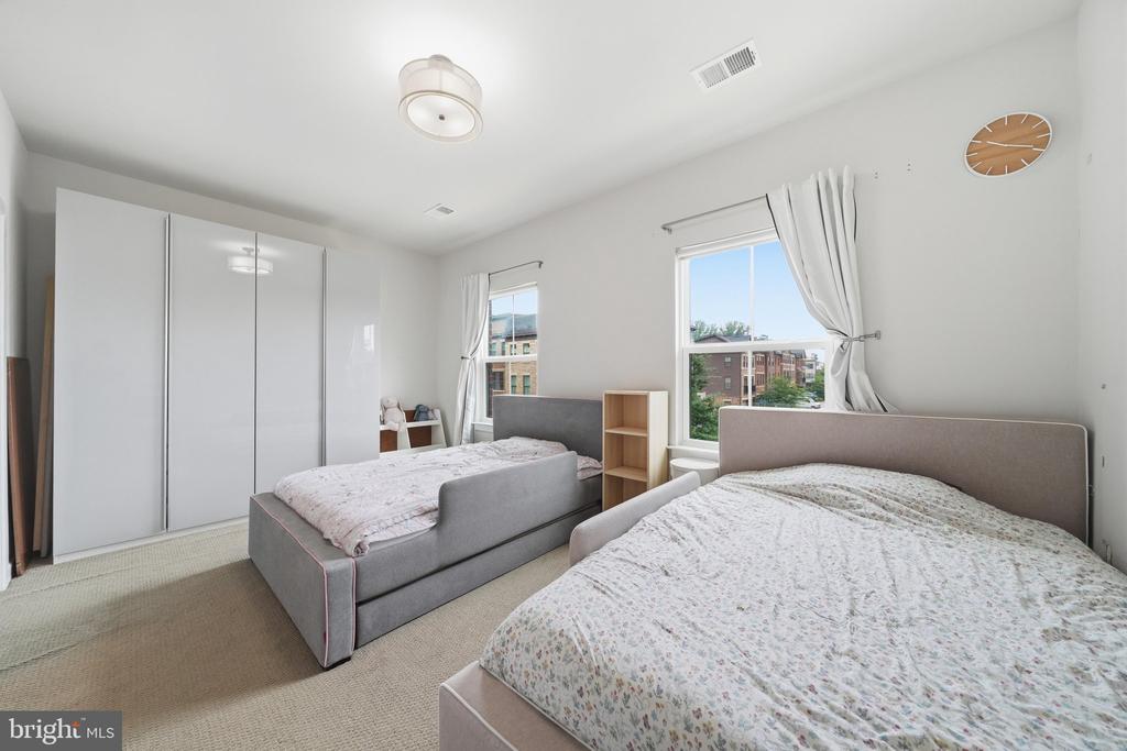 9251 WOOD VIOLET COURT