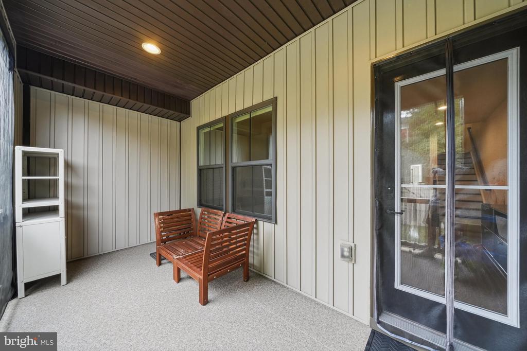 9251 WOOD VIOLET COURT