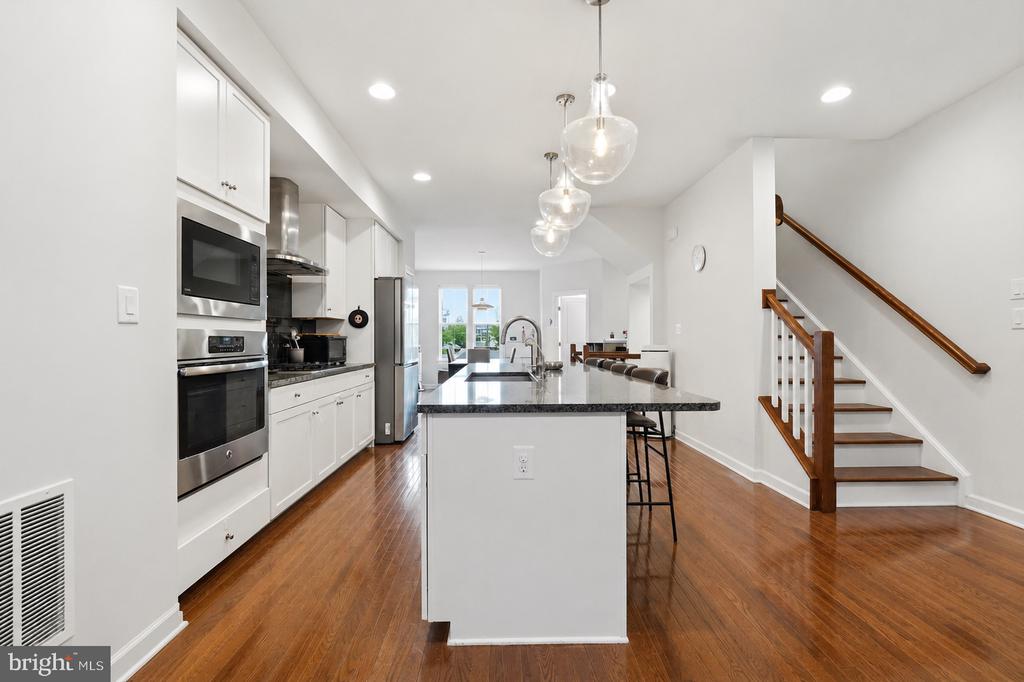 9251 WOOD VIOLET COURT