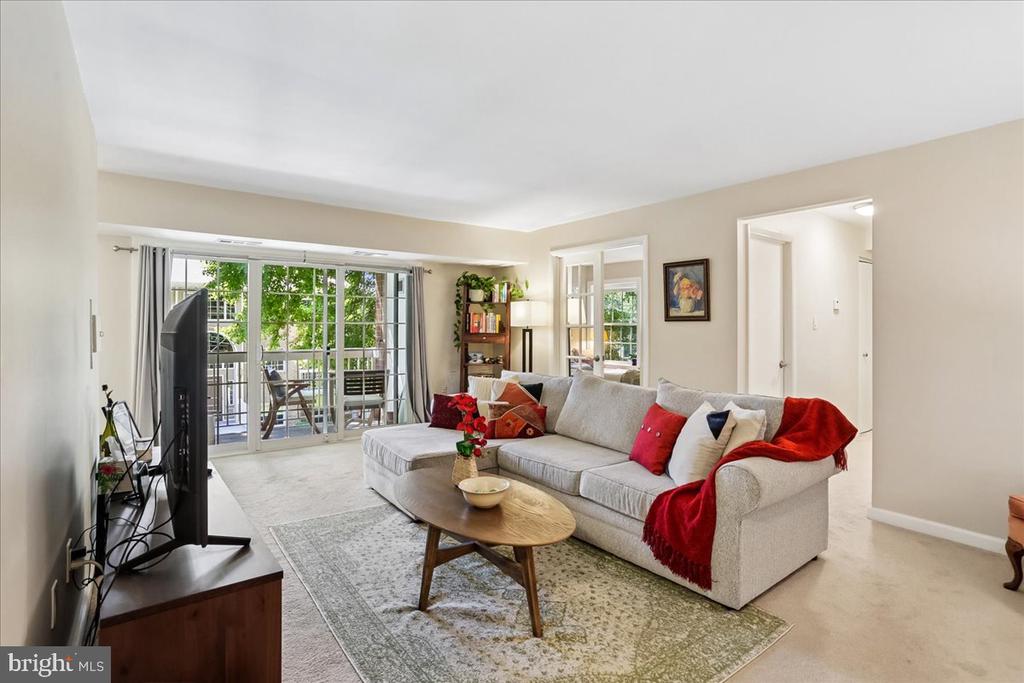 1923 WILSON LANE 103