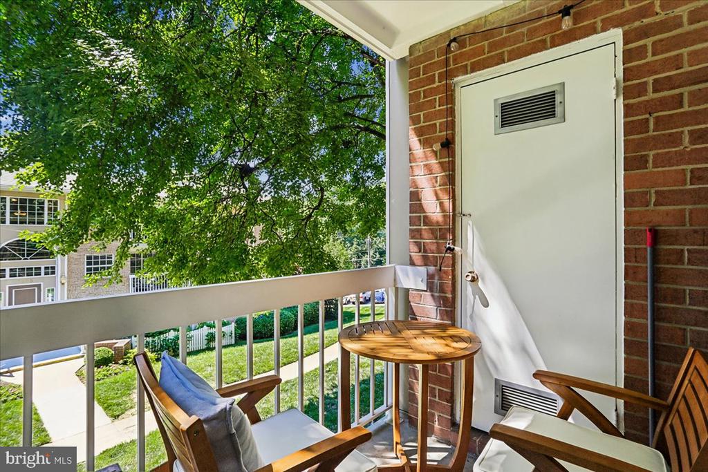 1923 WILSON LANE 103