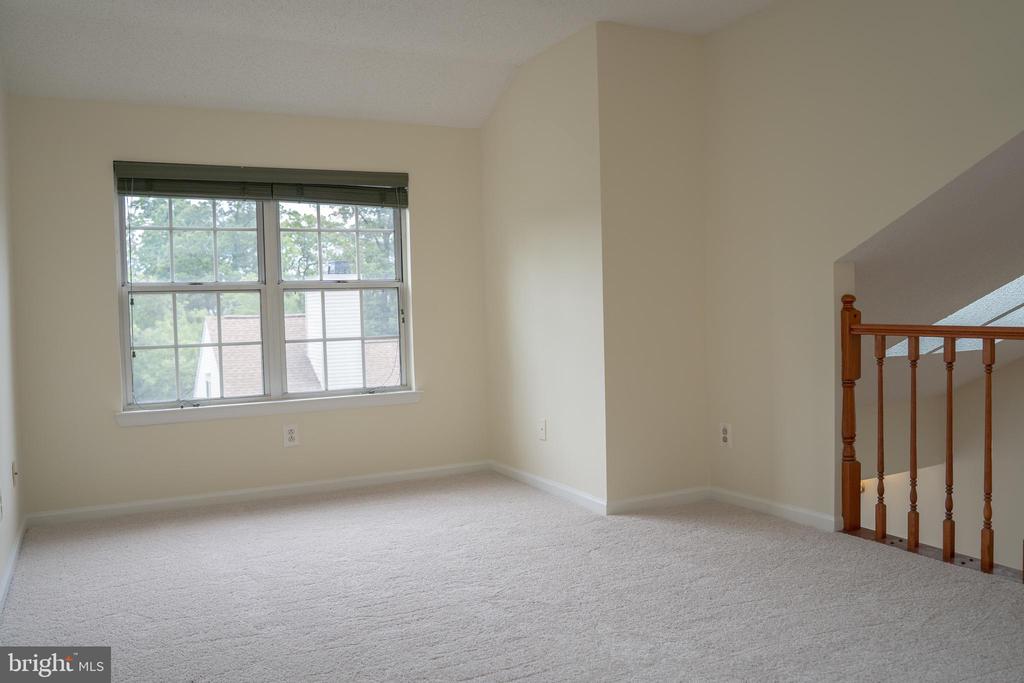 12101 GREENWOOD COURT 301