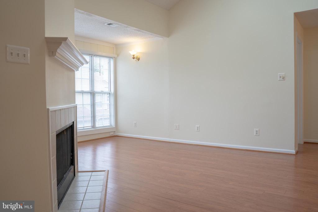 12101 GREENWOOD COURT 301