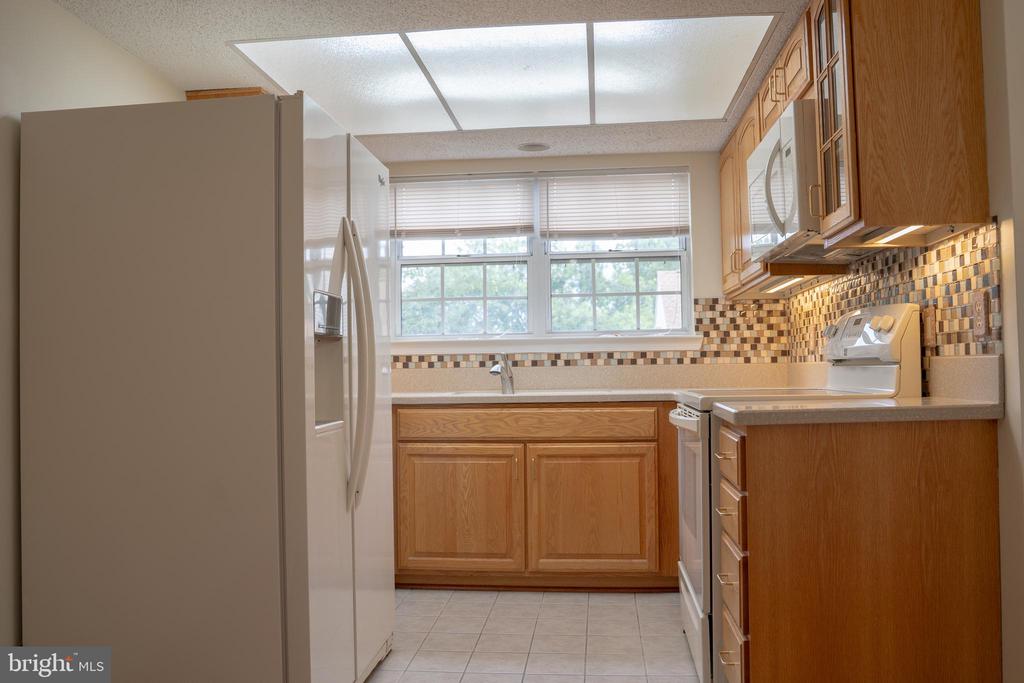 12101 GREENWOOD COURT 301