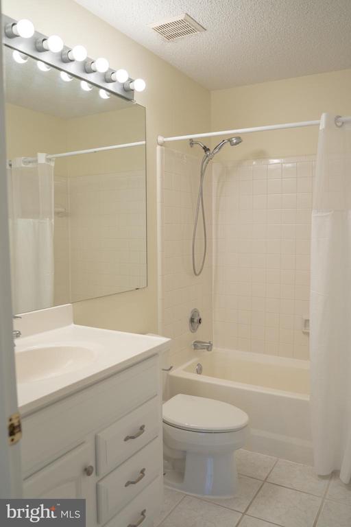 12101 GREENWOOD COURT 301