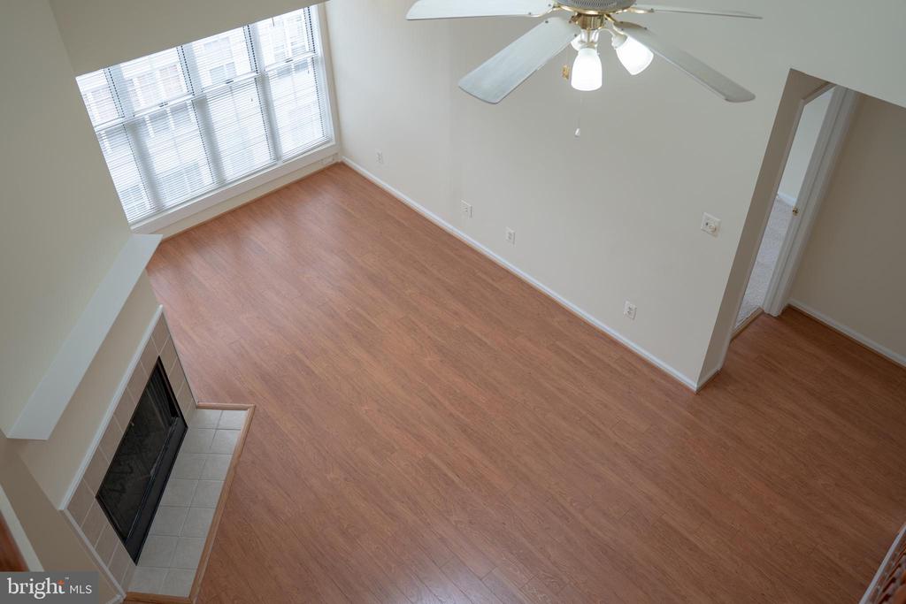 12101 GREENWOOD COURT 301