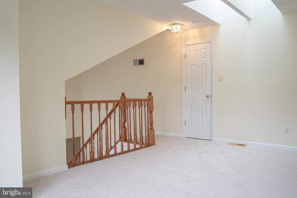 12101 GREENWOOD COURT 301