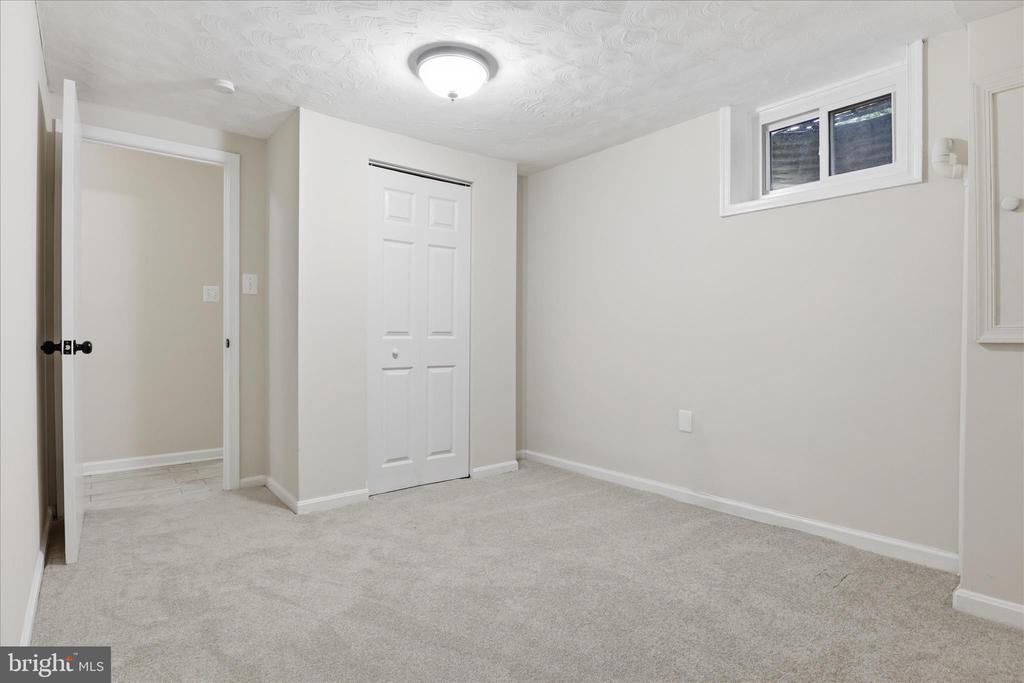 4560 METRO COURT