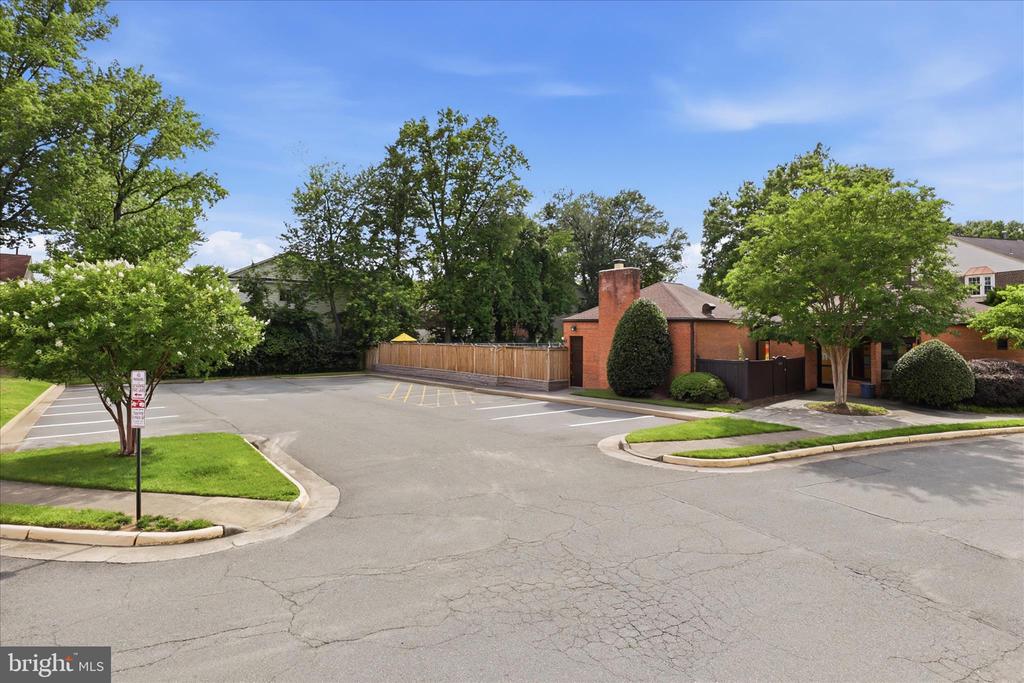 4560 METRO COURT
