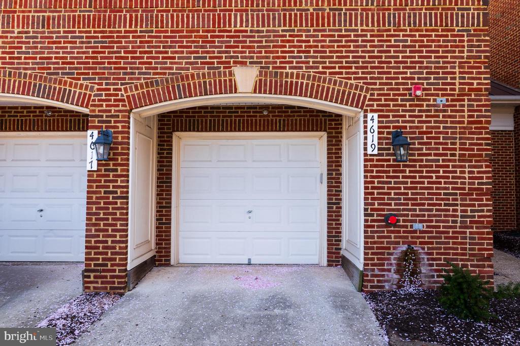 4619 HUMMINGBIRD LANE