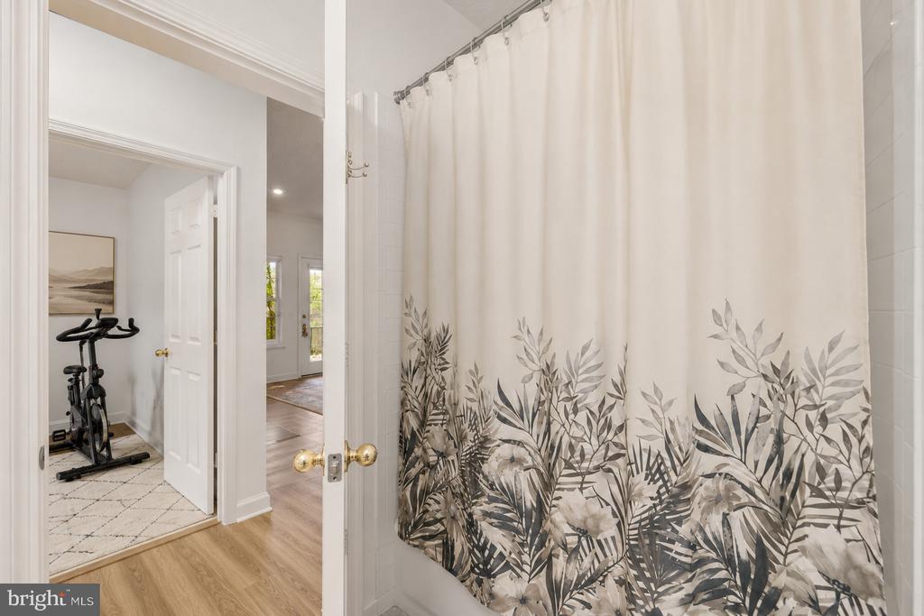 1708 LAKE SHORE CREST DRIVE 24