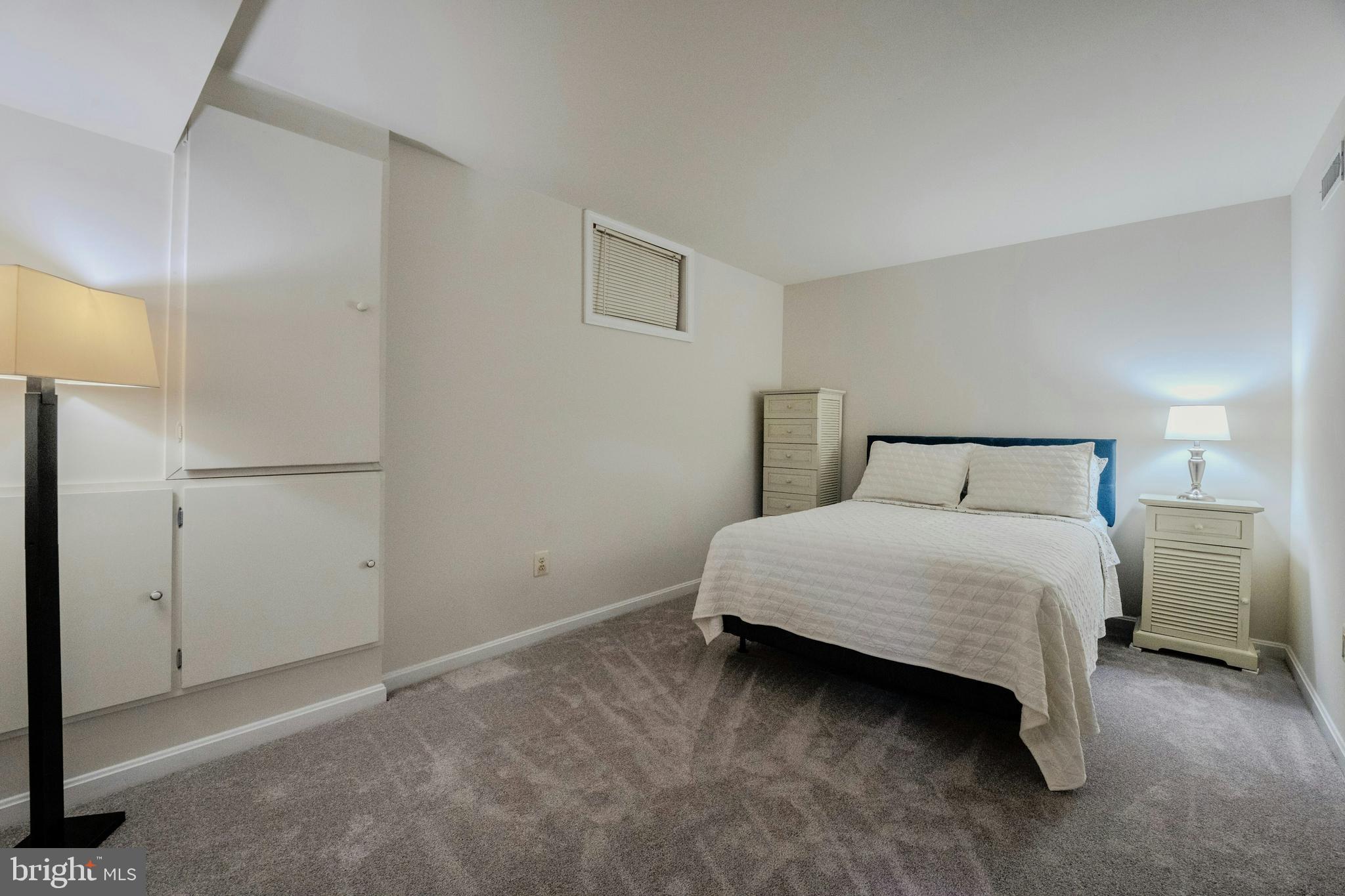 10904 BERRYLAND COURT