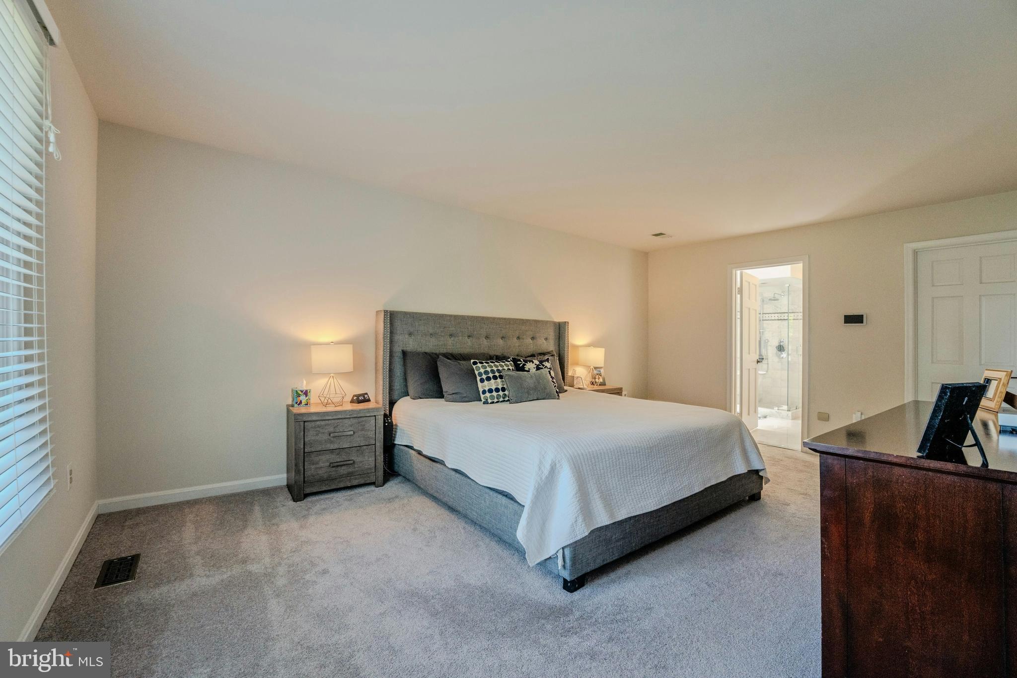 10904 BERRYLAND COURT