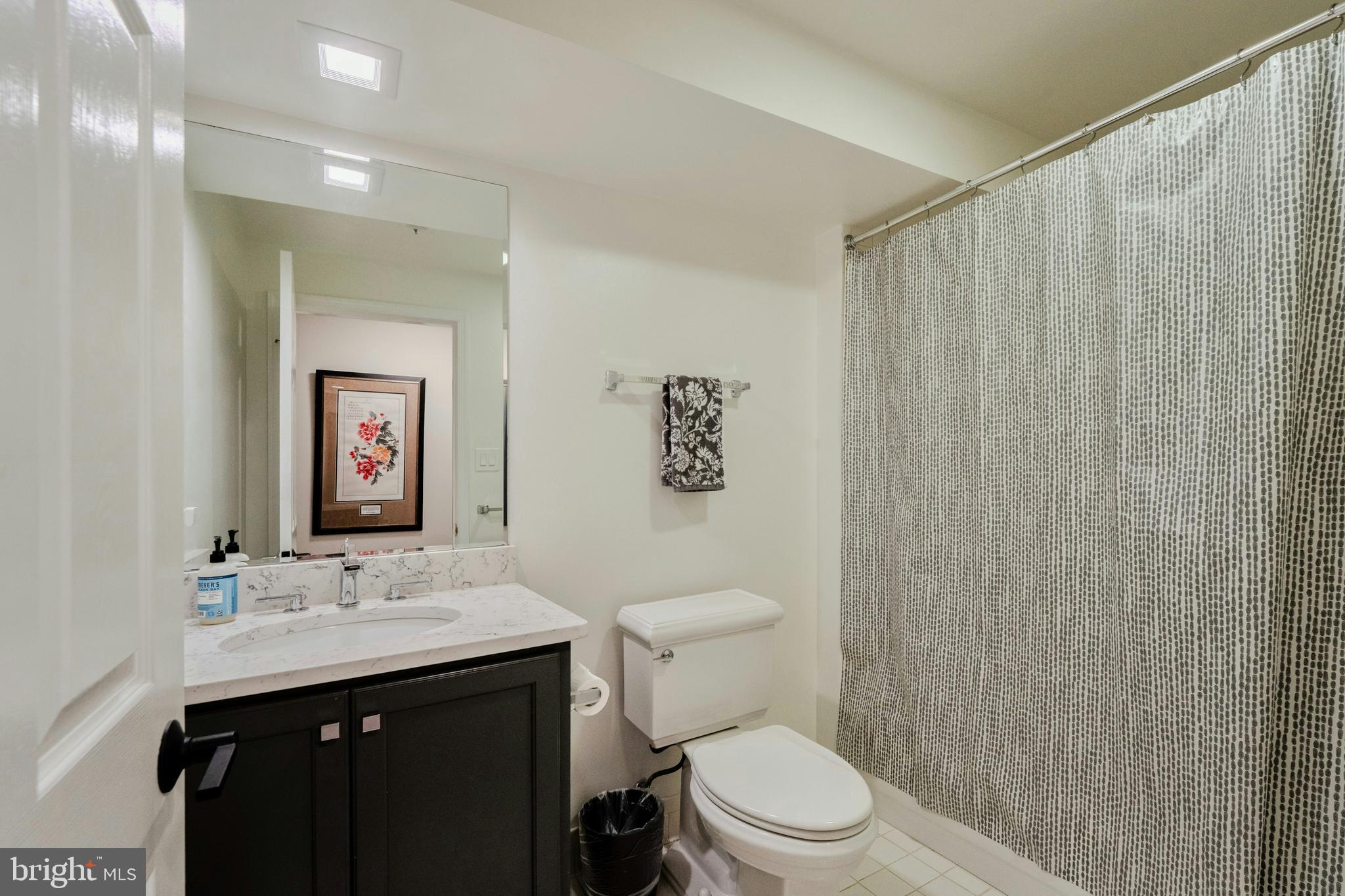10904 BERRYLAND COURT