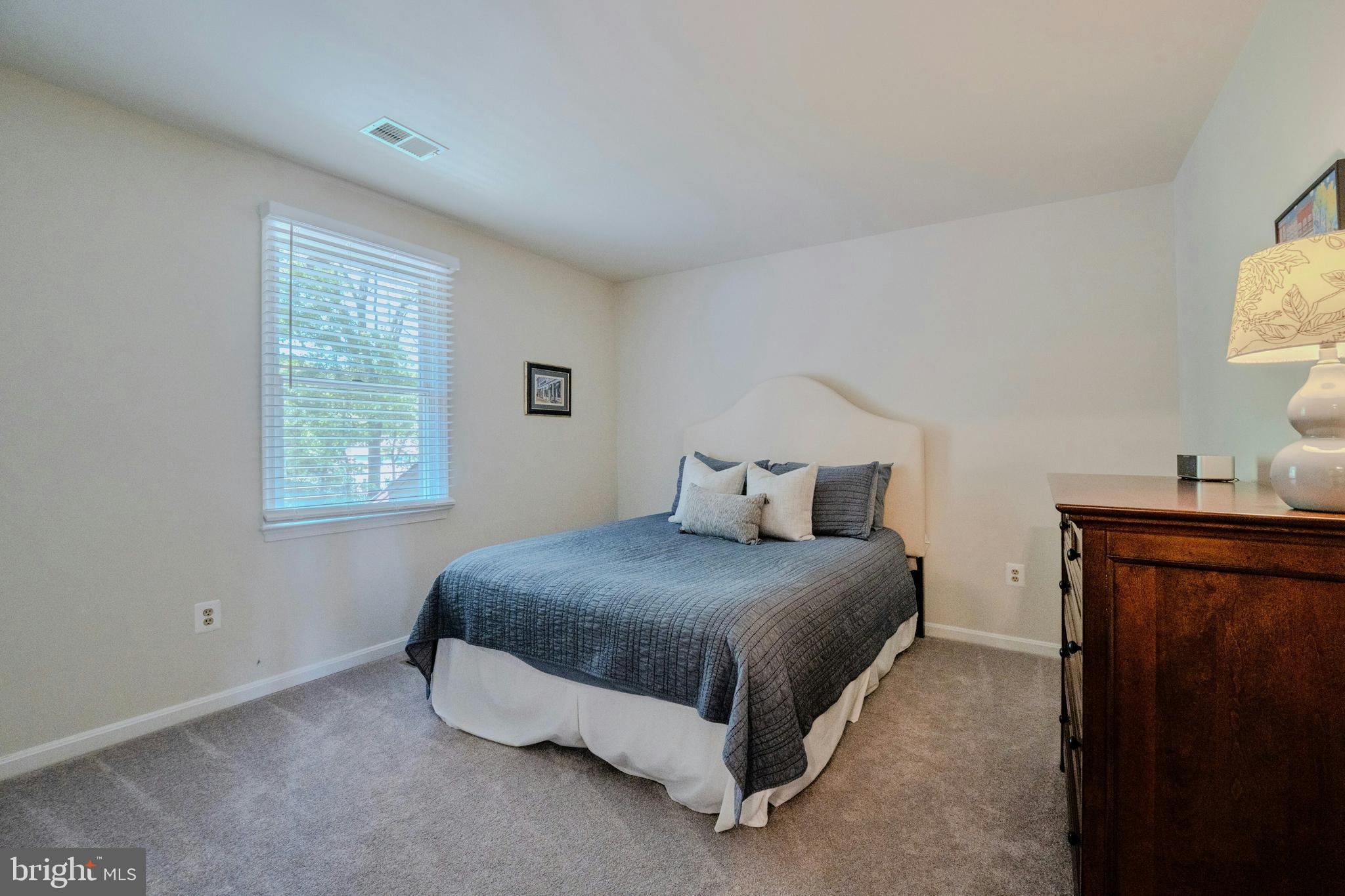 10904 BERRYLAND COURT