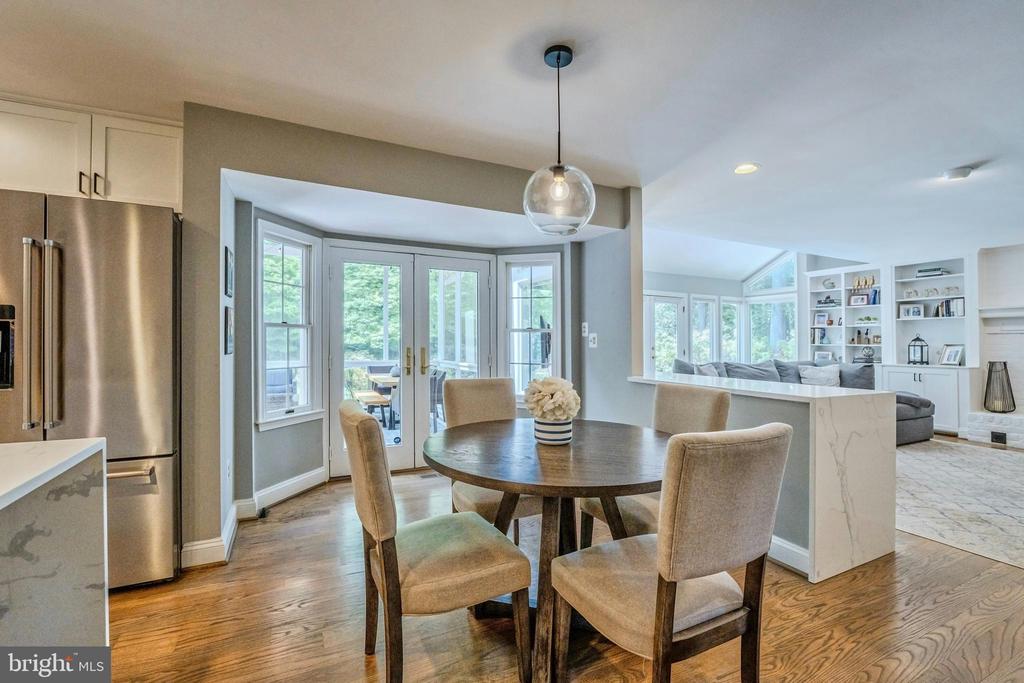 10904 BERRYLAND COURT