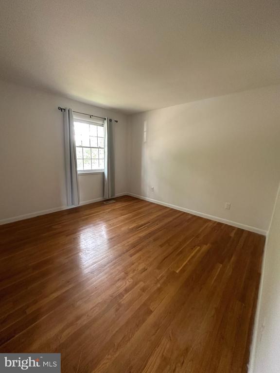 13524 ELLENDALE DRIVE