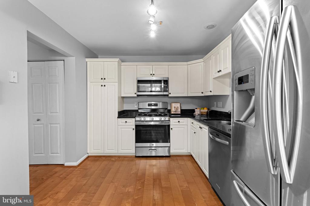 11706 ROCKAWAY LANE Unit: 113