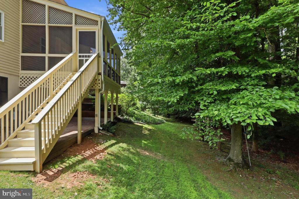 9024 BROOK FORD ROAD