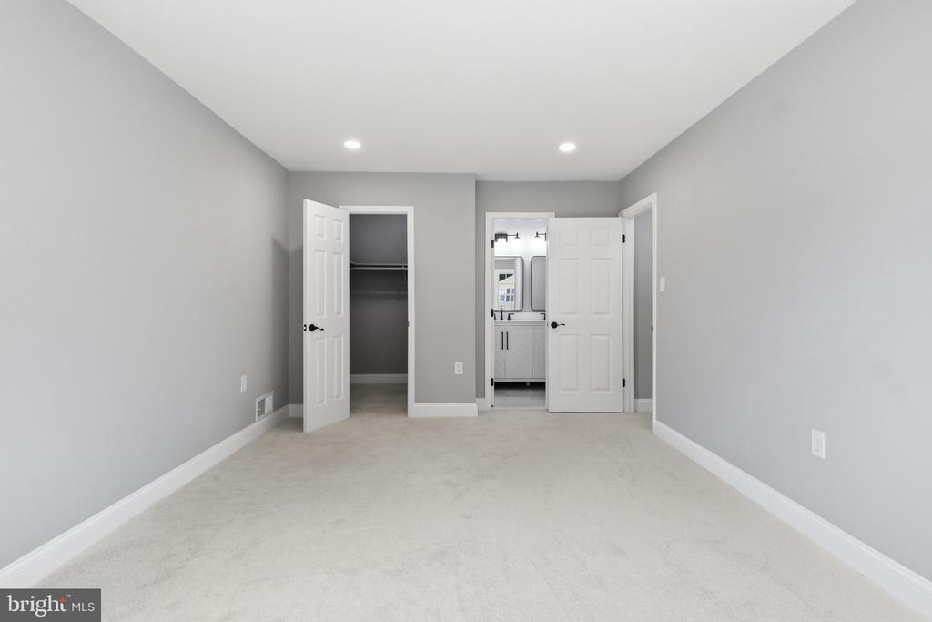 9024 BROOK FORD ROAD
