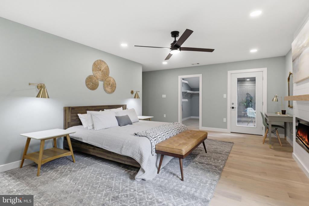 2721 BERRYLAND DRIVE