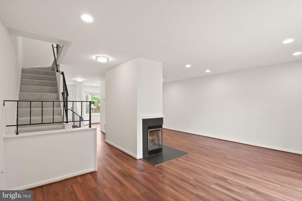 4122 WINTER HARBOR COURT Unit: 129E