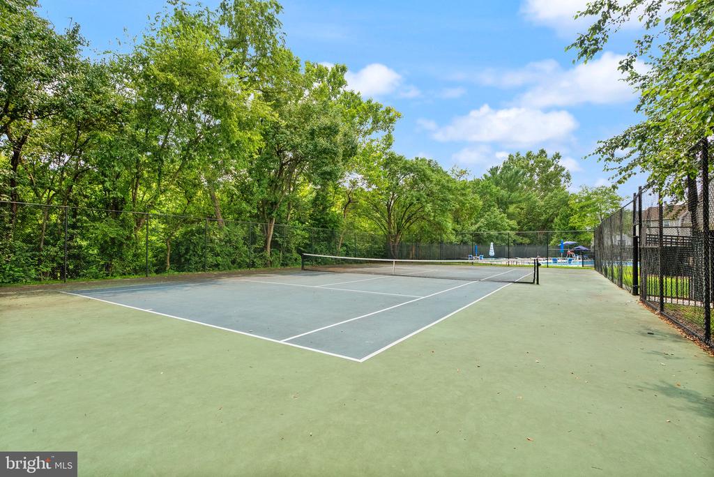 4122 WINTER HARBOR COURT Unit: 129E