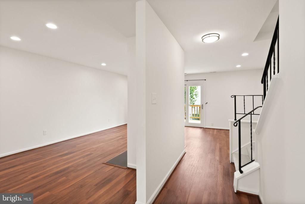 4122 WINTER HARBOR COURT Unit: 129E
