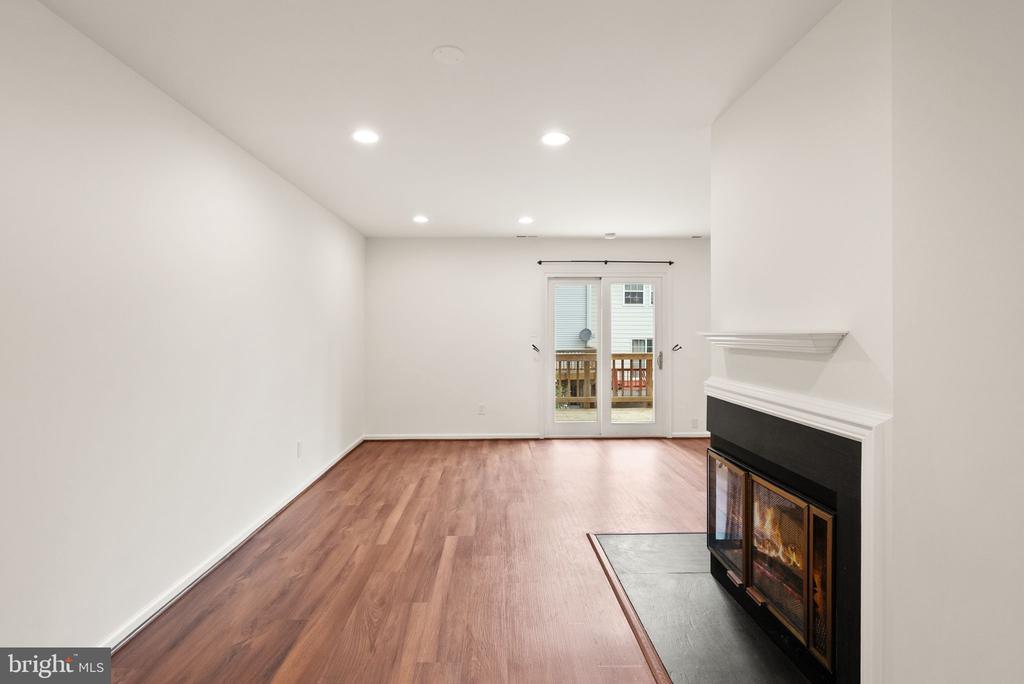 4122 WINTER HARBOR COURT Unit: 129E