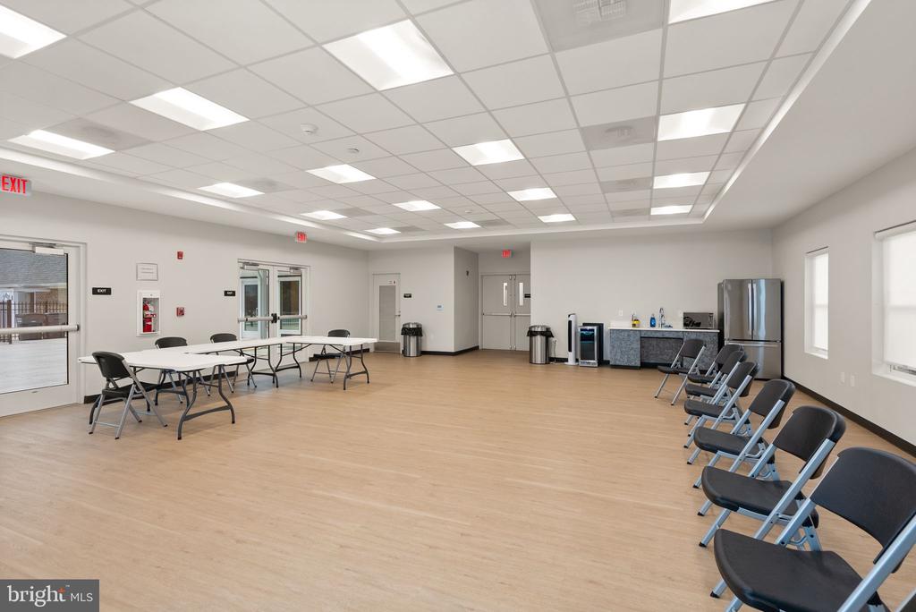 4122 WINTER HARBOR COURT Unit: 129E