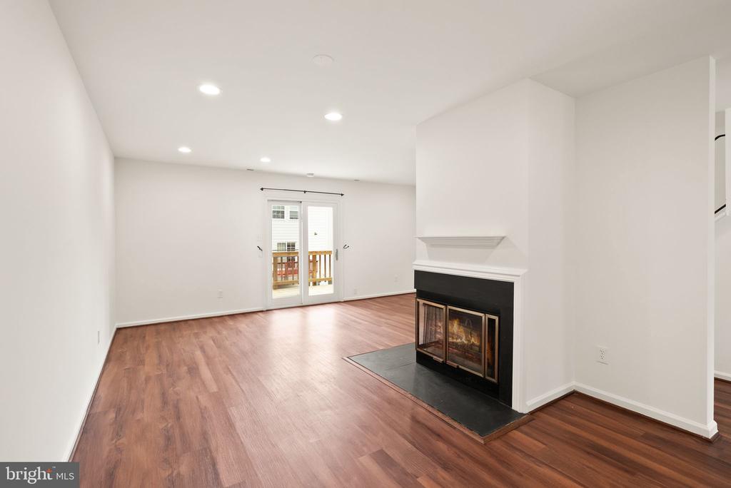 4122 WINTER HARBOR COURT Unit: 129E