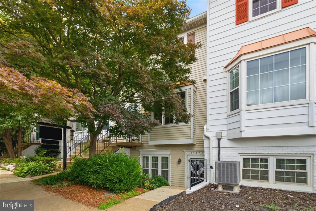 13772 FLOWING BROOK COURT 32G