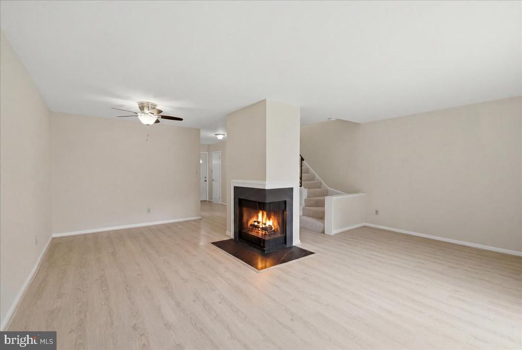 13772 FLOWING BROOK COURT 32G