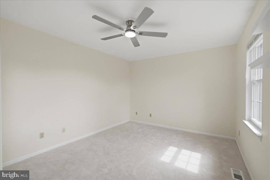 13772 FLOWING BROOK COURT 32G