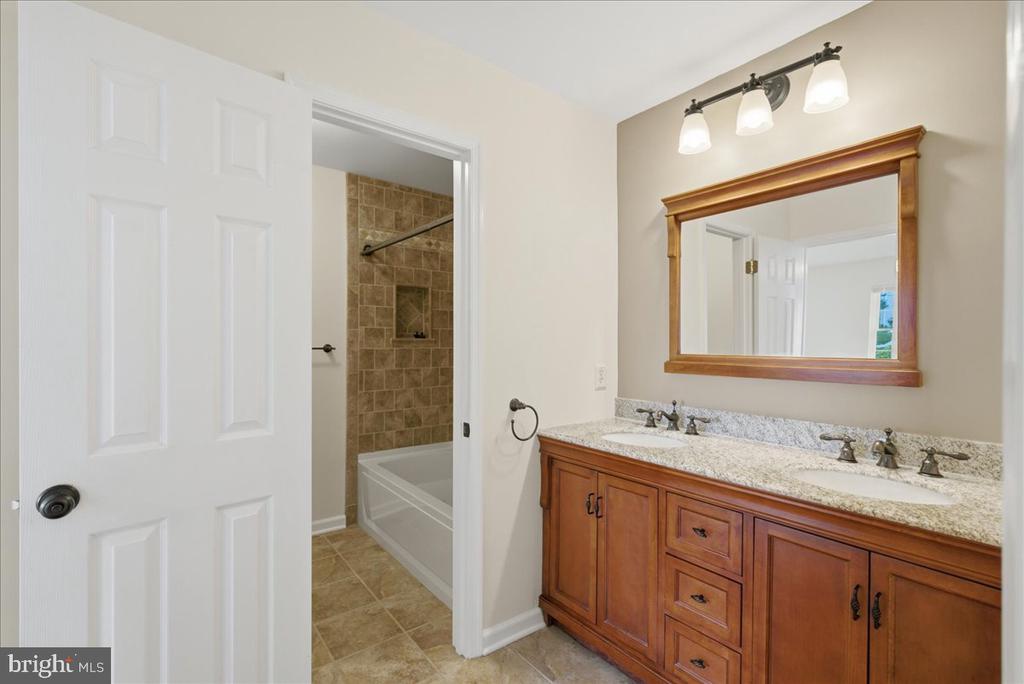 13772 FLOWING BROOK COURT 32G