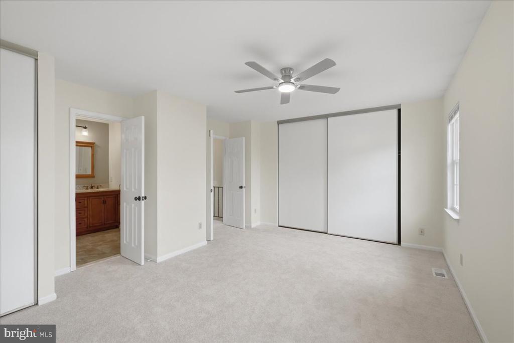 13772 FLOWING BROOK COURT 32G