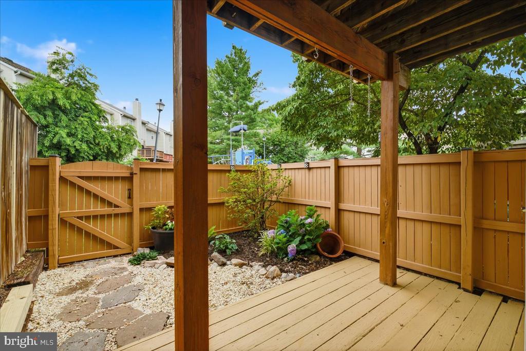 13772 FLOWING BROOK COURT 32G