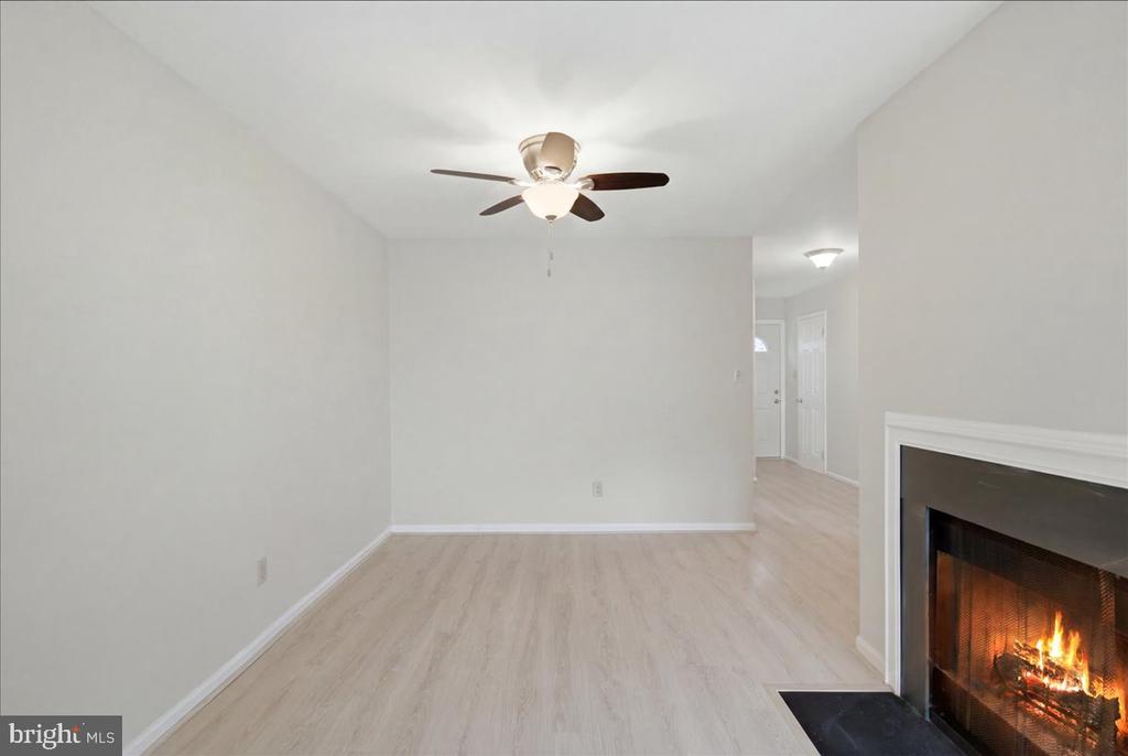 13772 FLOWING BROOK COURT 32G